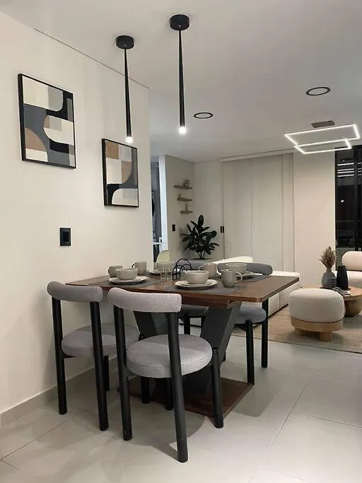 Luxury 3Br Apt In Laureles Medellín Apartman