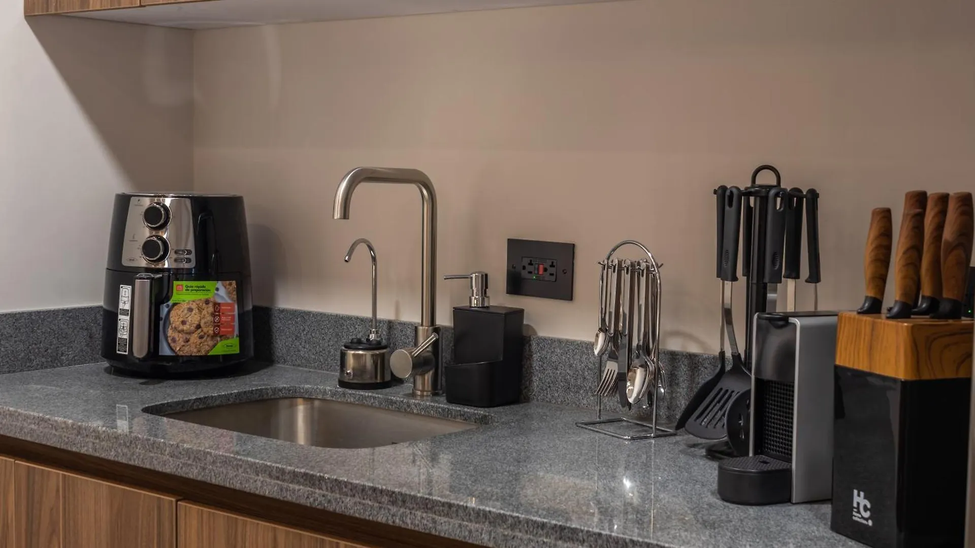 Apartman Luxury 3Br Apt In Laureles Medellín Kolumbia