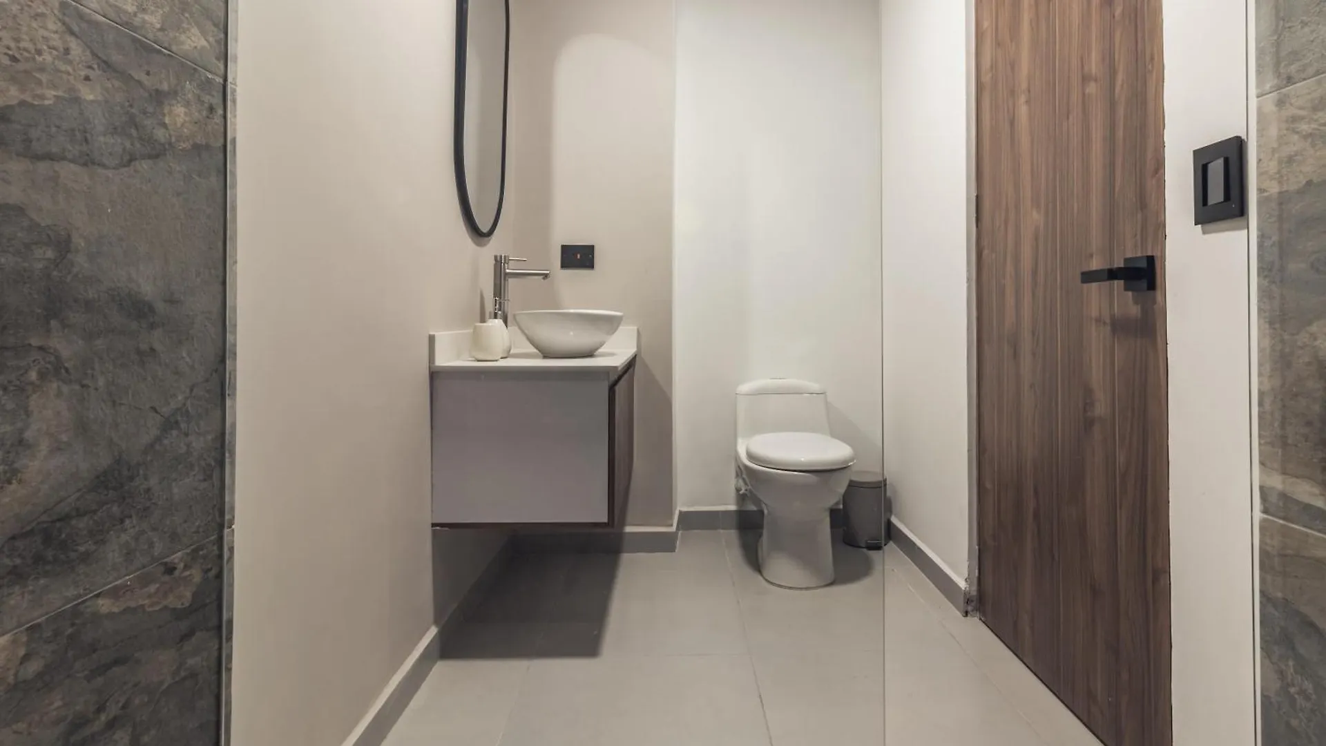 Luxury 3Br Apt In Laureles Medellín 0*,