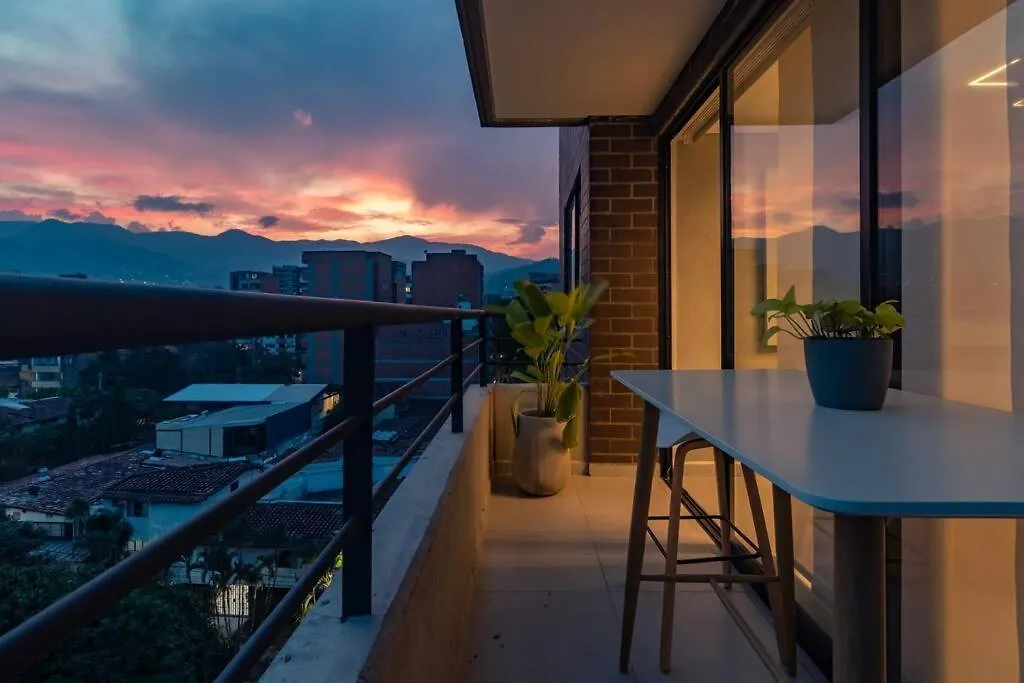 Apartment Luxury 3Br Apt In Laureles Medellin