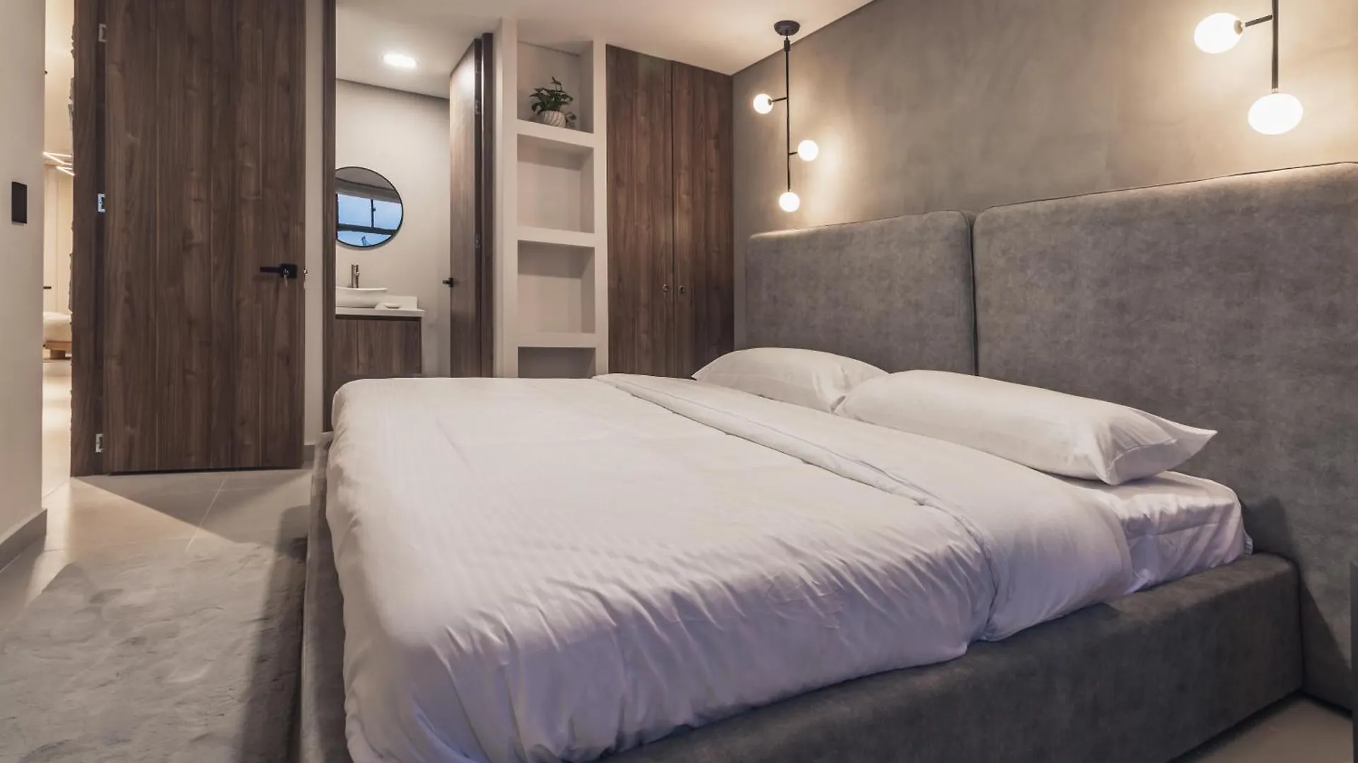 Luxury 3Br Apt In Laureles Medellin 0*,